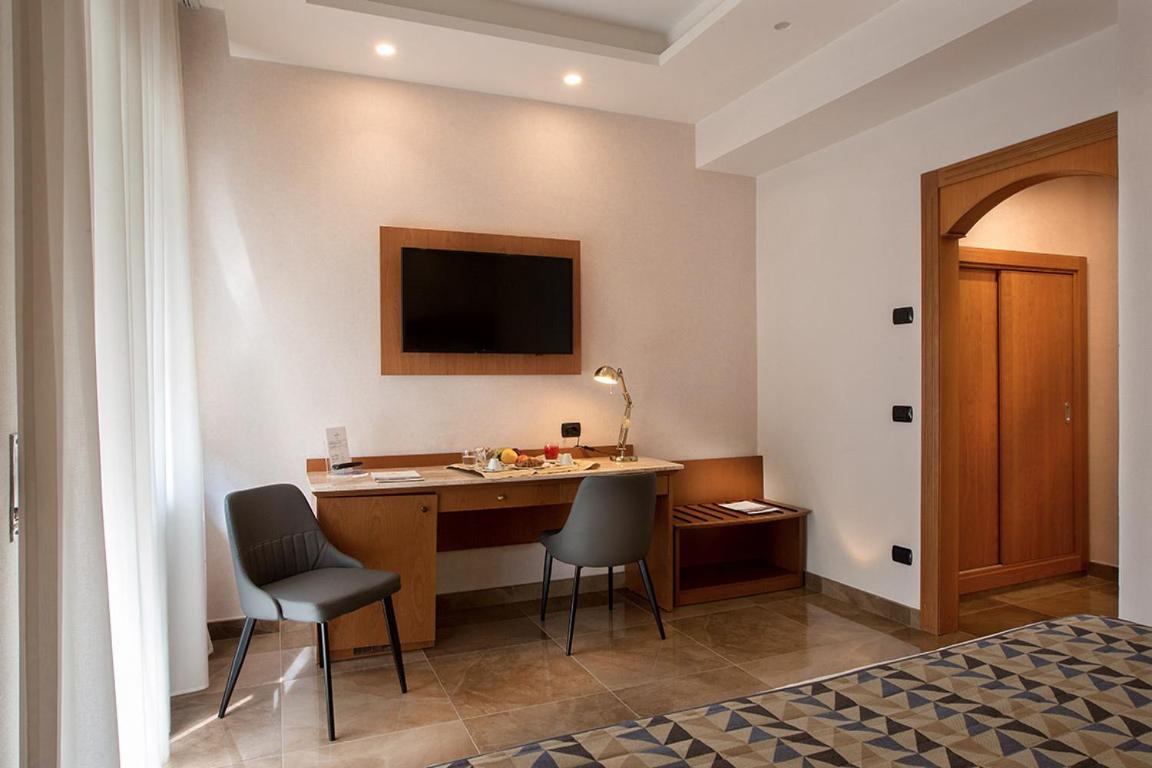 American Hotel Поццуоли Экстерьер фото