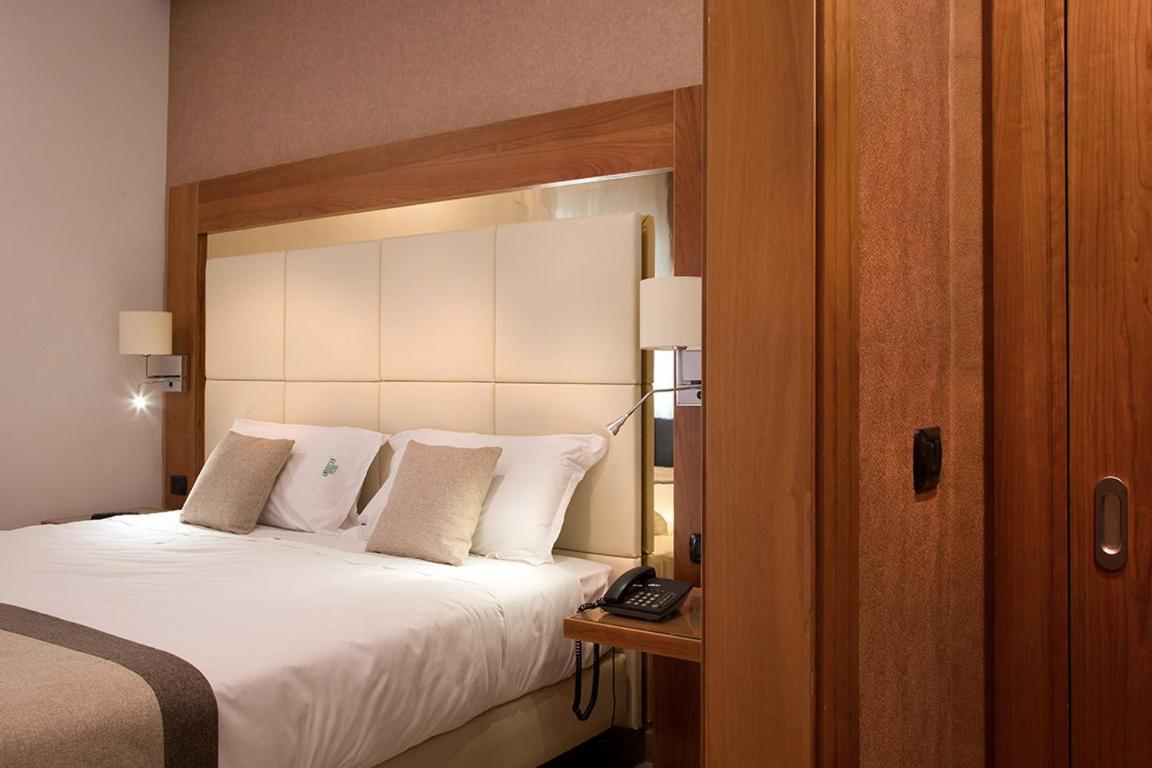 American Hotel Поццуоли Экстерьер фото