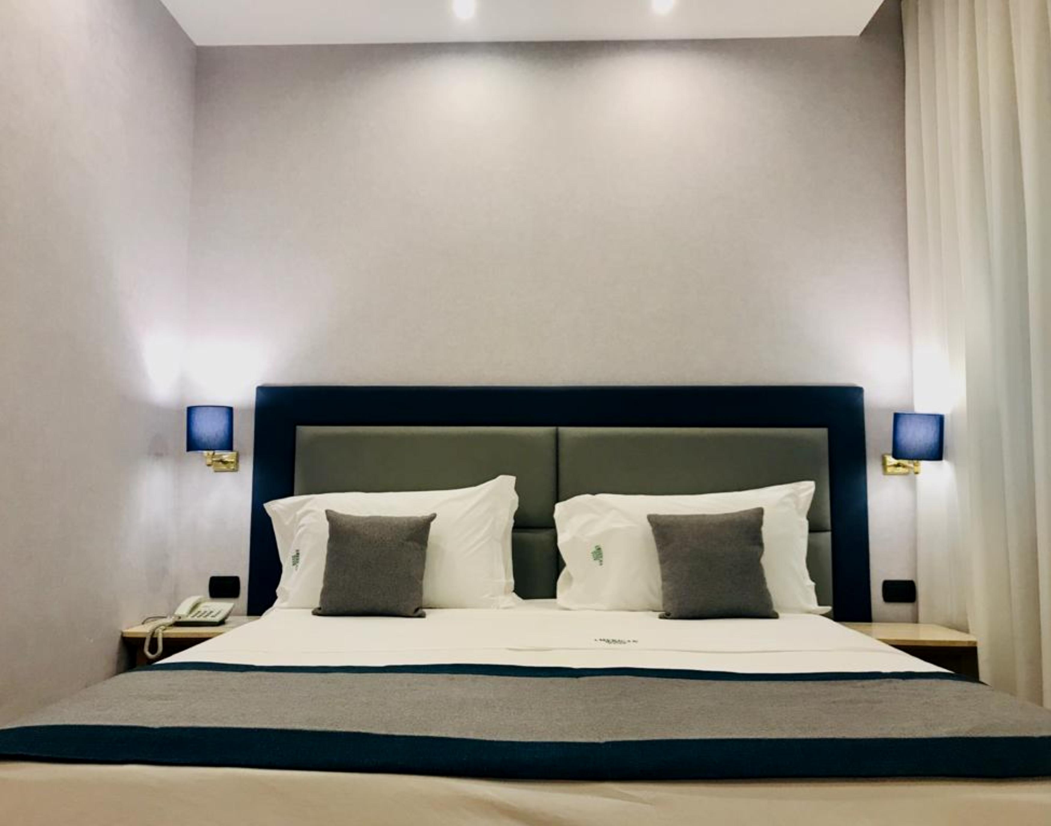 American Hotel Поццуоли Экстерьер фото