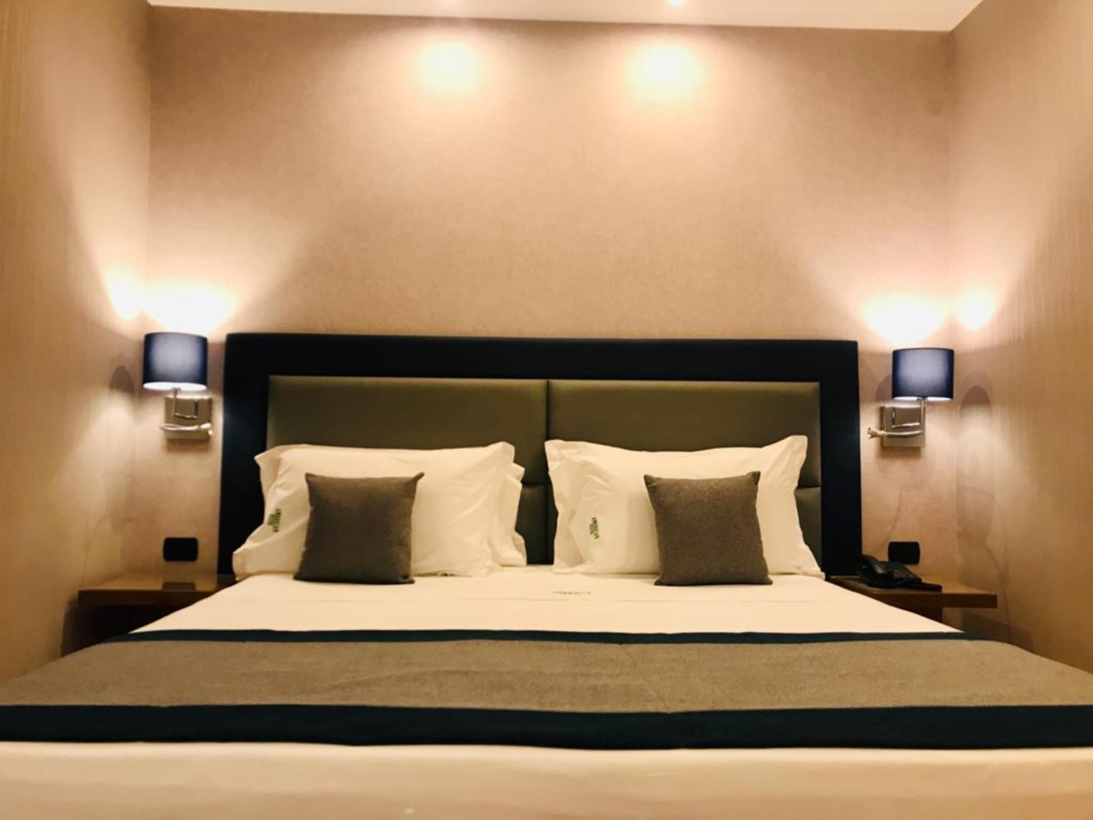 American Hotel Поццуоли Экстерьер фото