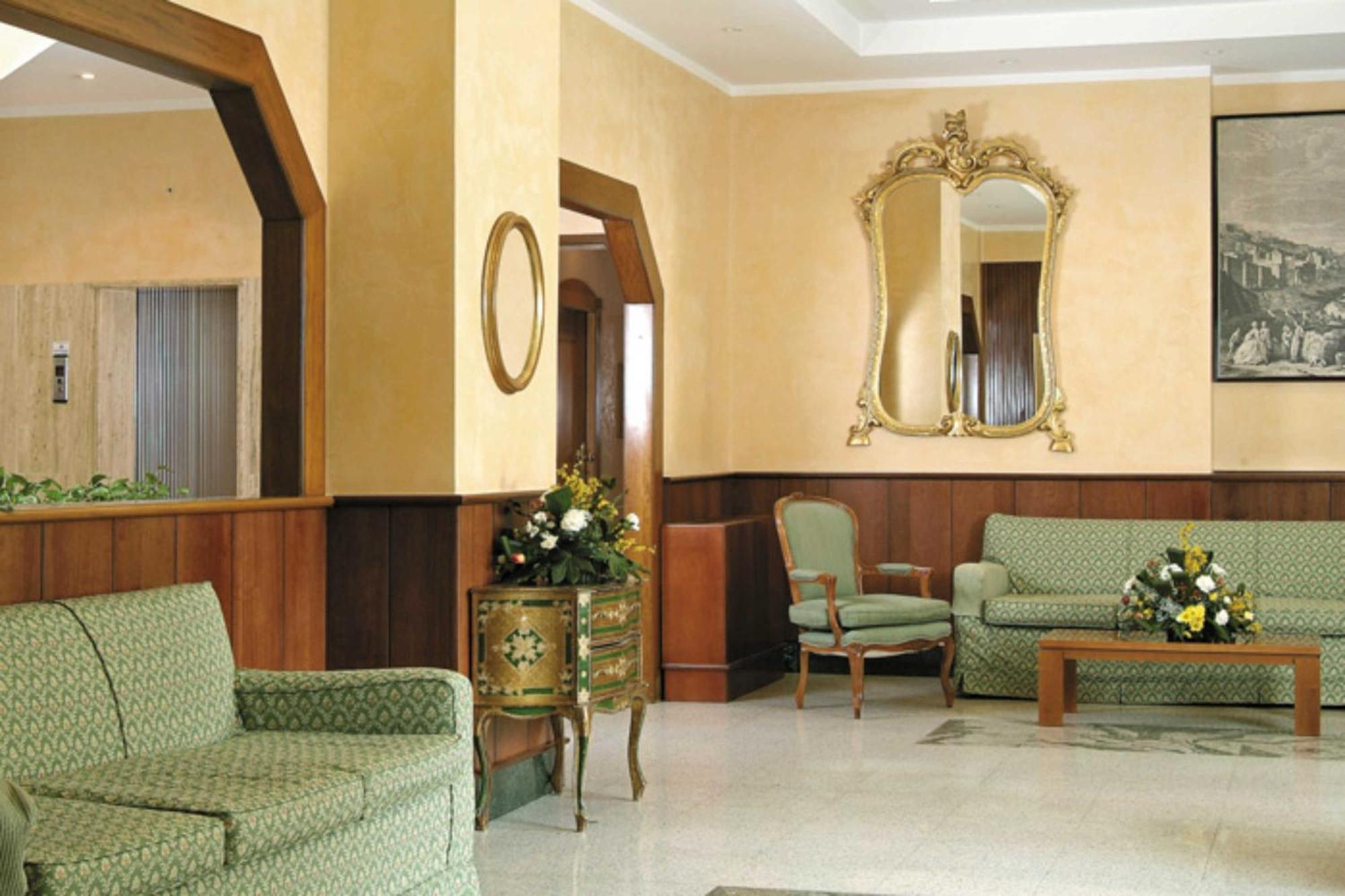American Hotel Поццуоли Экстерьер фото