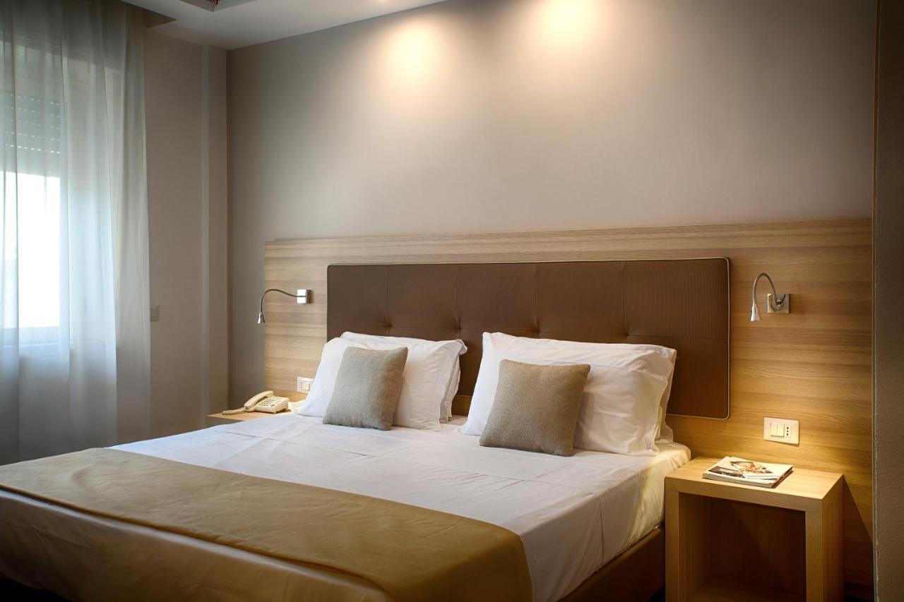 American Hotel Поццуоли Экстерьер фото